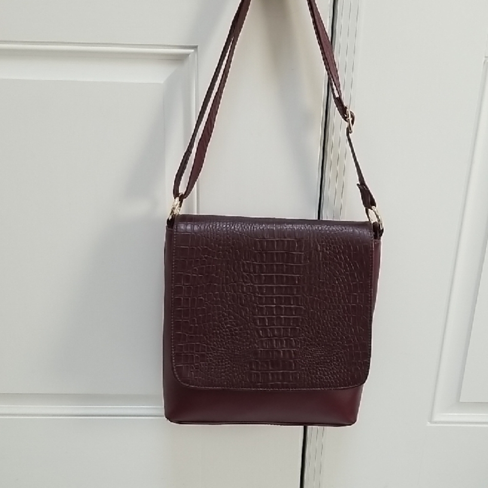 Burgundy Croc-Embossed Shoulder Bag